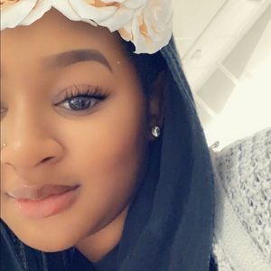 Meet your Posher, Fatima